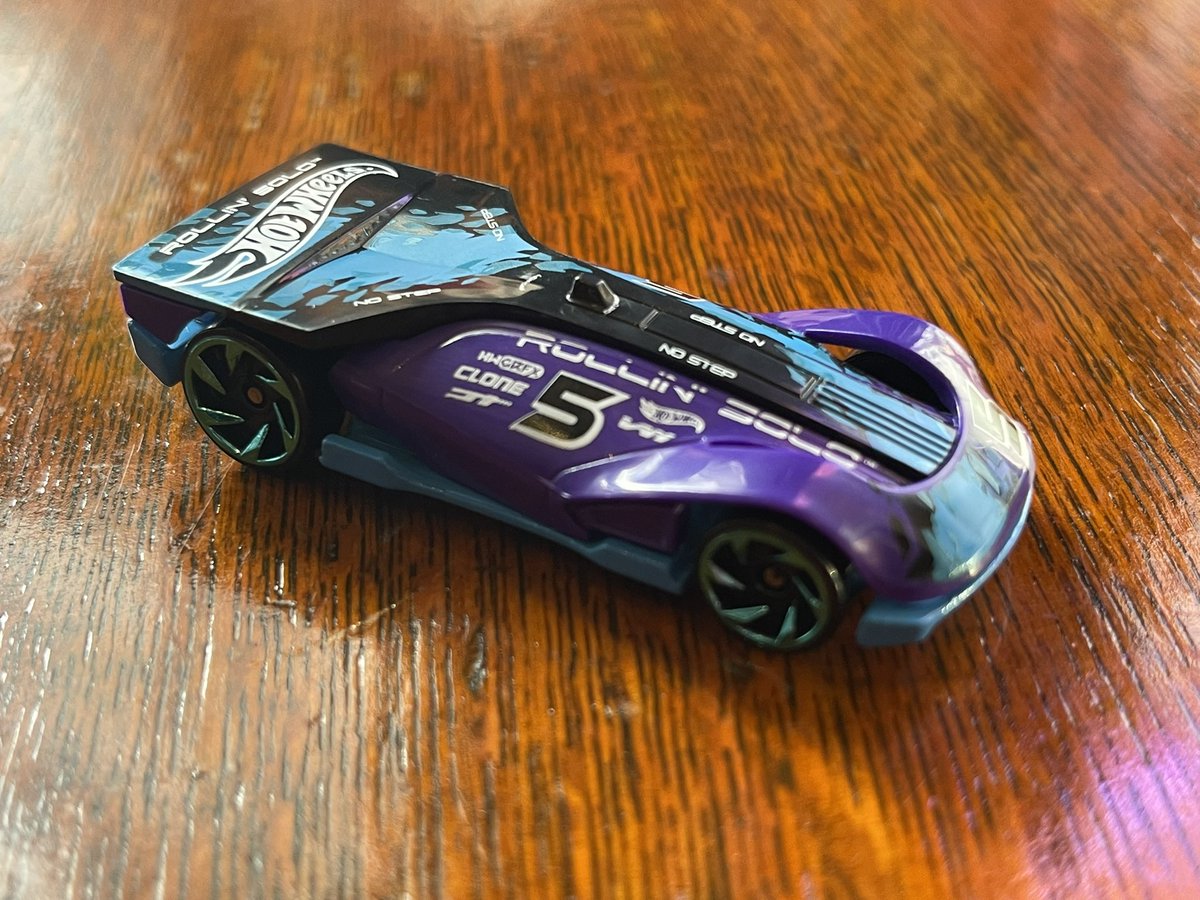 stonepineprime's tweet image. Took my youngest to his Eiken test this afternoon in Kawasaki. He thinks he did well.
After that, he suggested going to Shimo Kitazawa - my favourite place, too - to spend some money his grandparents gave him. Bought a Hot Wheels car and then to Good Heavens for a pint!!