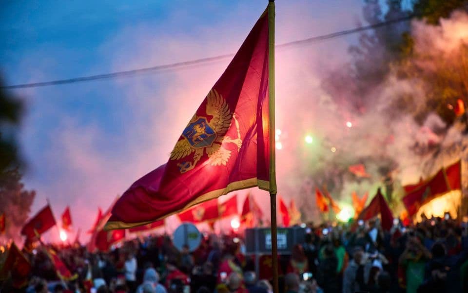 Za fašizam i šovinizam nema mjesta u zemlji koja je vazda birala slobodu!
Naša dužnost je da 13. jul ne bude samo sjećanje, već i zavjet: slobodu i antifašizam branimo odlučno i bez kompromisa! 🇲🇪✊

#DanDržavnosti #13jul #EvropskiSavez