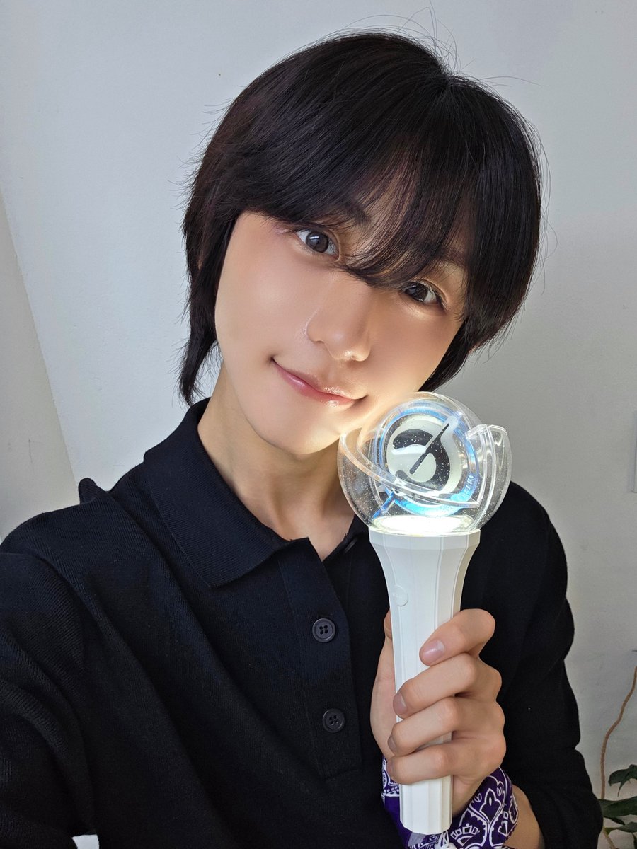 IDID_starship's tweet photo. [🌠] #박원빈_DID
크래비티 선배님, 러비티분들과 함께 해서 너무 행복했습니다
그리고 저희 아이딧에게 멋진 무대를 선물해 주신 크래비티 선배님 정말 감사합니다
덕분에 즐거운 시간 보냈습니다🙂
선배님 사랑합니다🥰💌
(灬º‿º灬)♡

#IDID #아이딧 #PARKWONBIN #박원빈 https://t.co/yMk9pYOoTA