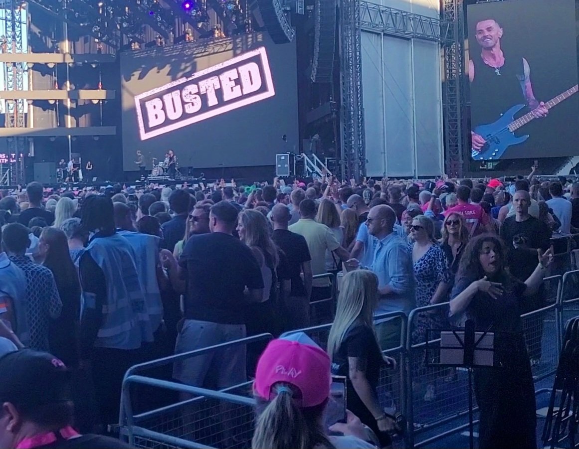 Hazel Osborn tweet media