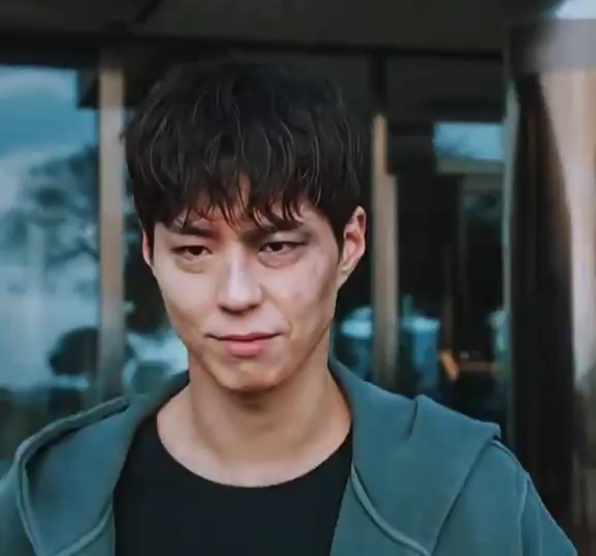 I love how they both dgaf about anything and just do what’s right to them at the moment 🥵 crazy is hot on them. The fearless couple we all deserved 🔥🔥🔥