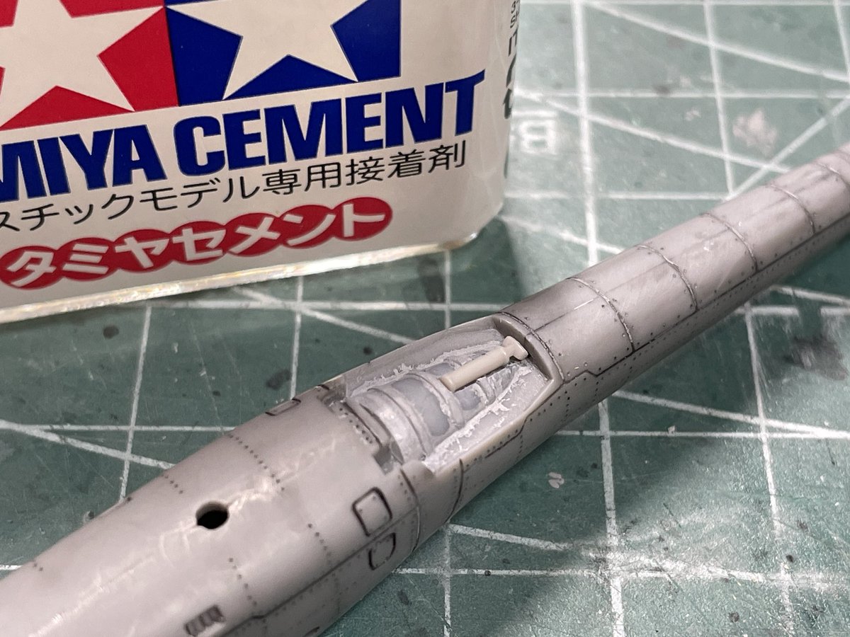 wizard03_765's tweet image. 1/144 AFH-02B ヘルハウンド
結局それっぽくエアブレーキ開閉用シリンダーを付けた(^^)
#パトレイバー
#パト2