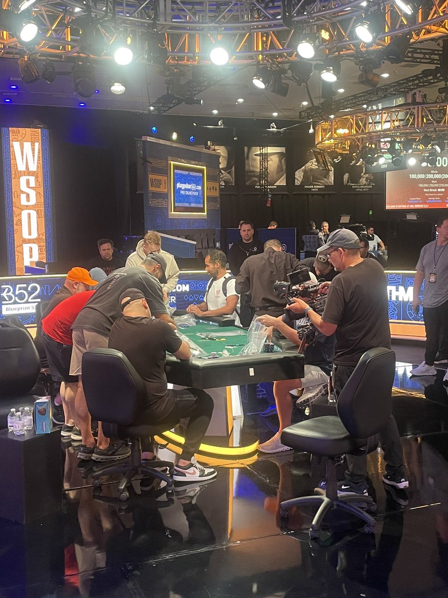 TeamMizrachi's tweet image. Michael @TheGrinder44 ended up with 14.4M and is going on to day 8 of the @WSOP Main Event. #TeamMizrachi