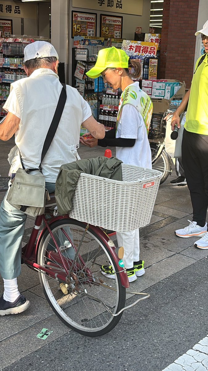 hikari__kimura's tweet image. #日本維新の会
#木村ひかり
粉浜商店街、安立商店街、加賀屋商店街の3箇所の商店街にて歩き街頭演説を行わせて頂きました。
地元の住之江ということもあり、有難いお言葉を頂く機会が多く、非常に励みになります。
