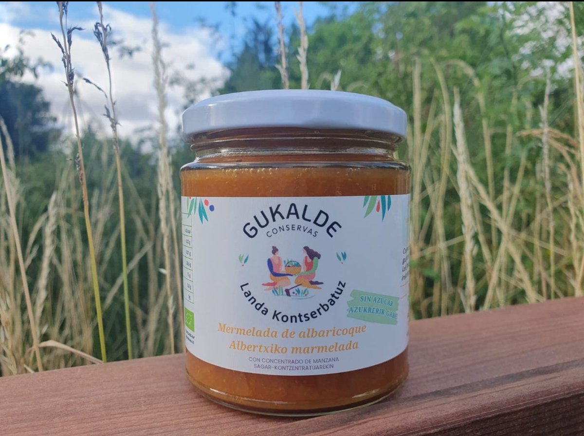 tejedespensa's tweet photo. ¿Has probado la mermelada de albaricoque sin azúcar? Ahora la podrás encontrar entre los productos de #TejiendolaDespensa.

Bertakoa kontsumitu eta gure herriak sustatu! https://t.co/NjMEAiwLj4