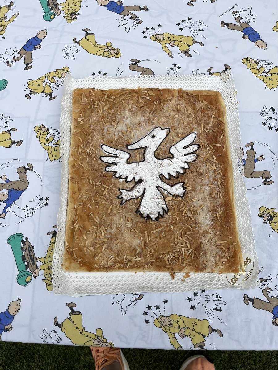 JLlMerlos's tweet image. Ahir vaig coneixer la unica persona que Herge va reconeixer com a Tintin autentic: Jean Pierre Talbot (amb cognom de cotxe i nascut a... Spa!), gracies als amics de @cantonet_tintin. Gran dia de Sant Wladimir, patro de Syldavia!!!