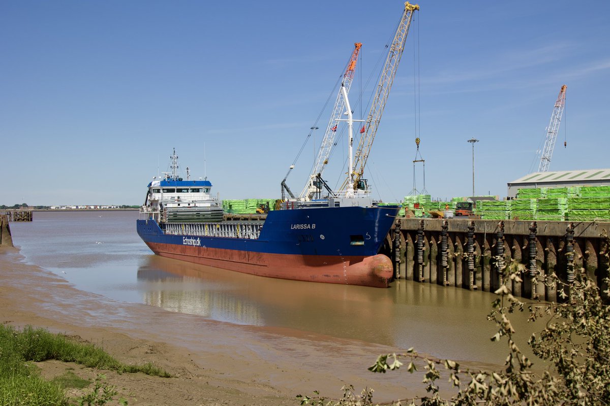 LARISSA B IMO 9466219 New Holland 12/07/25