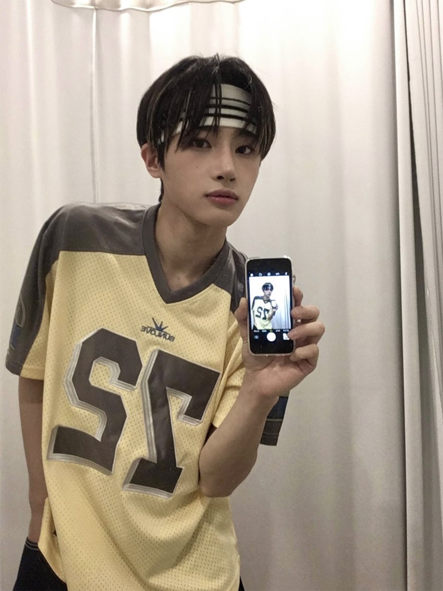 onepact_'s tweet photo. [ONE&amp;BEHIND❤️]

🪞🦊🤳

#ONEPACT #원팩트
#ONE_BEHIND
#YEDAM #예담 https://t.co/i7CZBfiRG2