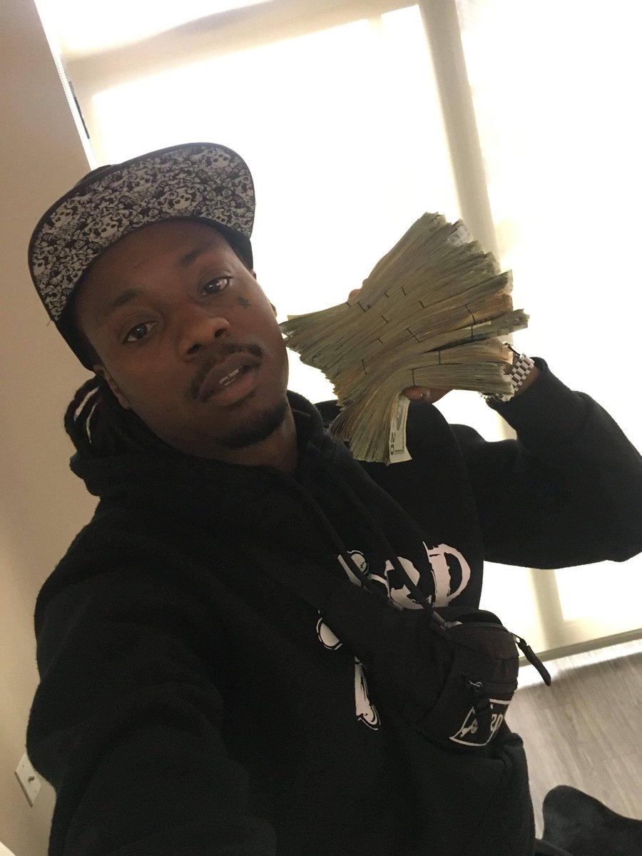 jimmybonez_yard's tweet photo. 🫴🏾💰🏴‍☠️ https://t.co/igPU2vZE8r