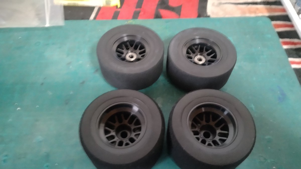 nb8ksMkodHoSAlJ's tweet photo. ZENさんのF104用ホイールとスポンジタイヤを購入しました!
来週ゴムタイヤとの比較をしたいですね〜
しっかり沼にハマりこんでますwww
#RCZEN https://t.co/XaYiqkcywM