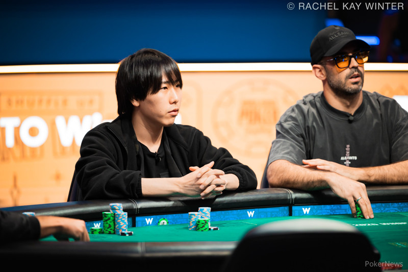 【#WSOP2025 速報】
Main Event Day7──

🇯🇵日本人プレイヤー最後の砦、
Kohei Arai(<a href="/hamachi_wrong/">新井康平</a>)さんが
25位で惜しくもバスト…

それでも、堂々たる戦いぶりで
約5,200万円の賞金を獲得💰

Day7進出、そして日本人最高位まであと一歩。
その軌跡は、日本ポーカー史に深く刻まれました──。