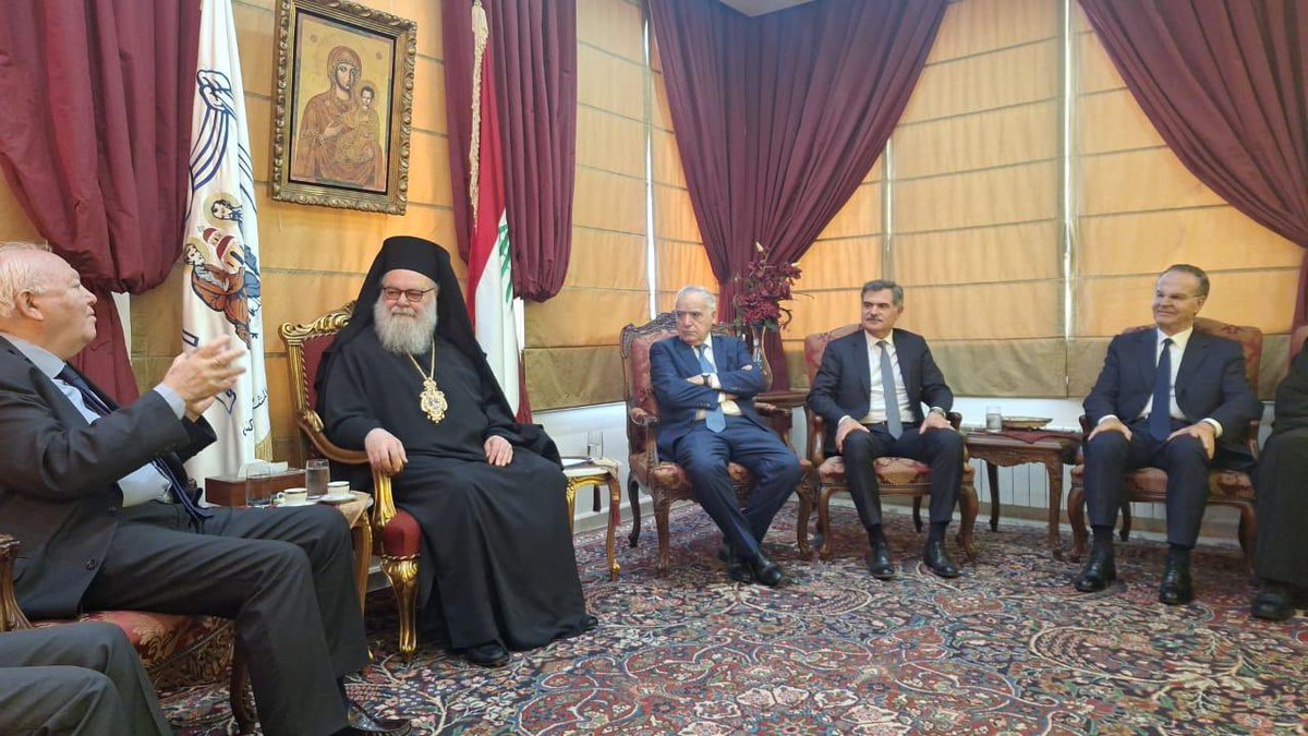 GeorgesAdwan's tweet image. تلبية دعوة رئيس جامعة البلمند الدكتور إلياس وراق لحضور مأدبة غداء بحضور وبركة غبطة البطريرك يوحنا العاشر والدبلوماسي السيد مايكل أنجل موراتينوس، وبعدها حفل تخريج طلاب جامعة البلمند