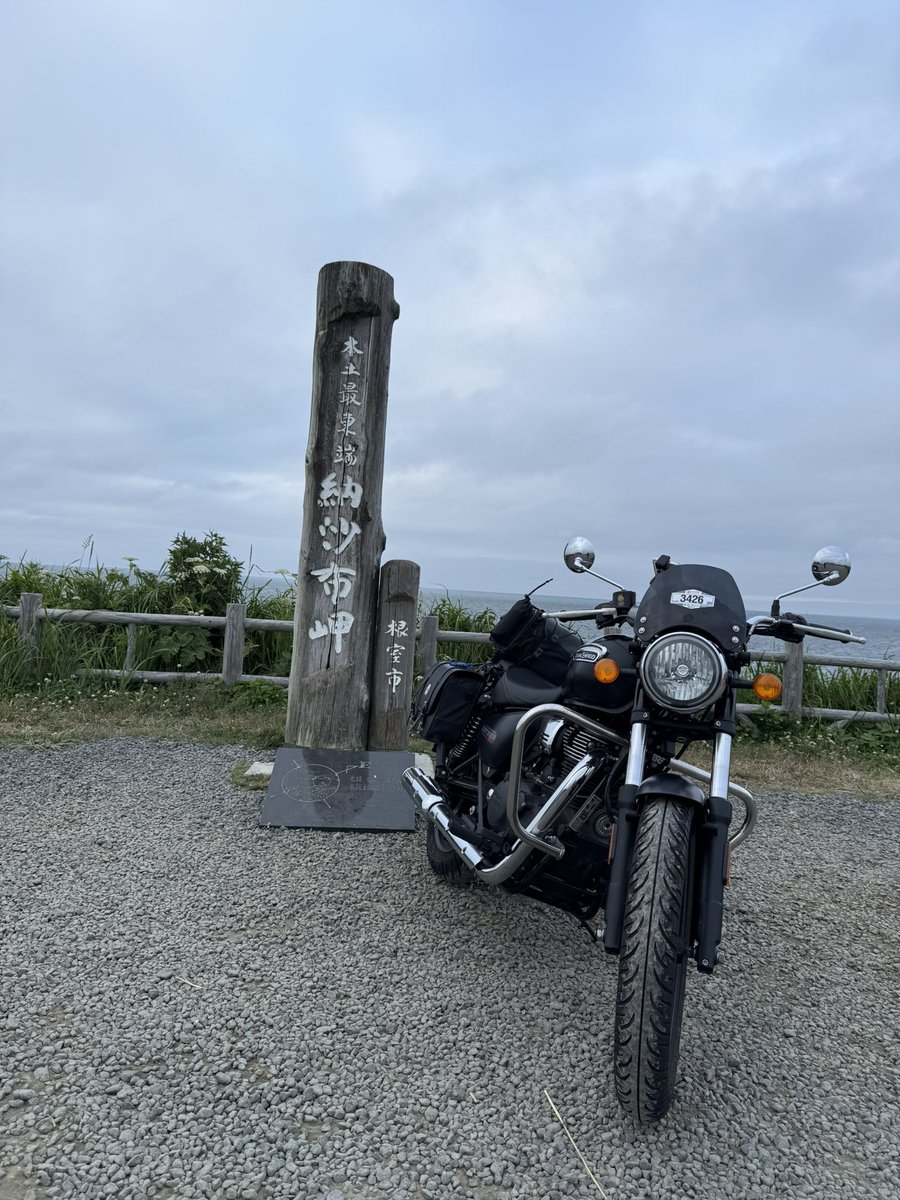 meteor_350's tweet photo. 今夜のフェリーで敦賀へ向けて出発です🥺
宗谷岬は行きたい！
ぐらいしか決めてなかったのに、
気付いたら
最北端の宗谷岬
最東端の納沙布岬
最南端の白神岬
最西端（本土）の尾花岬
北海道制覇した感があるw
#北海道ツーリング
#メテオ350 https://t.co/NpKSONAd1g