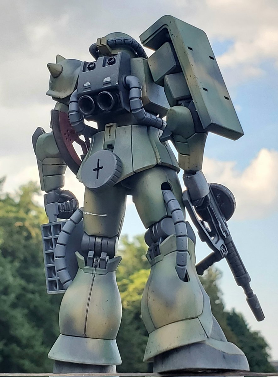 HGUC ザク(リバイブ) 迷彩仕様
完成です❗
HTBGの作例っぽく迷彩の練習も兼ねてサクッと仕上げです(=ﾟωﾟ)ﾉ
#ガンプラ