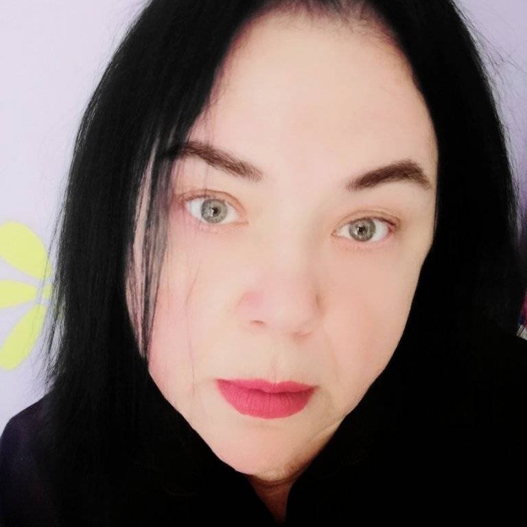 Скоро 62. Начала бояться возраста в 49, цифры пугали.. Теперь, если честно, пох!!!