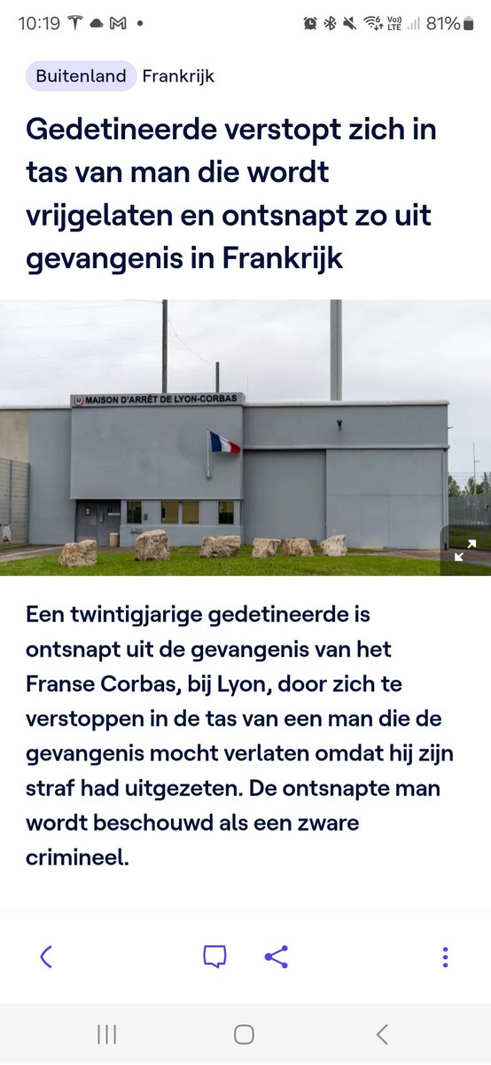 Ontsnapping uit Corbas

Gevangene slaat toe,  
Tas verbergt zijn vlucht naar vrijheid,  
Schaduw blijft achter.
