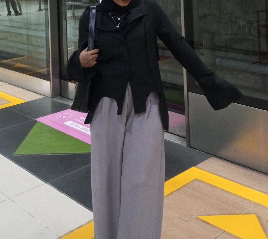 buat yang suka tampil simpel tapi tetep kelihatan clean &amp; kece, ini wajib punya sih😍