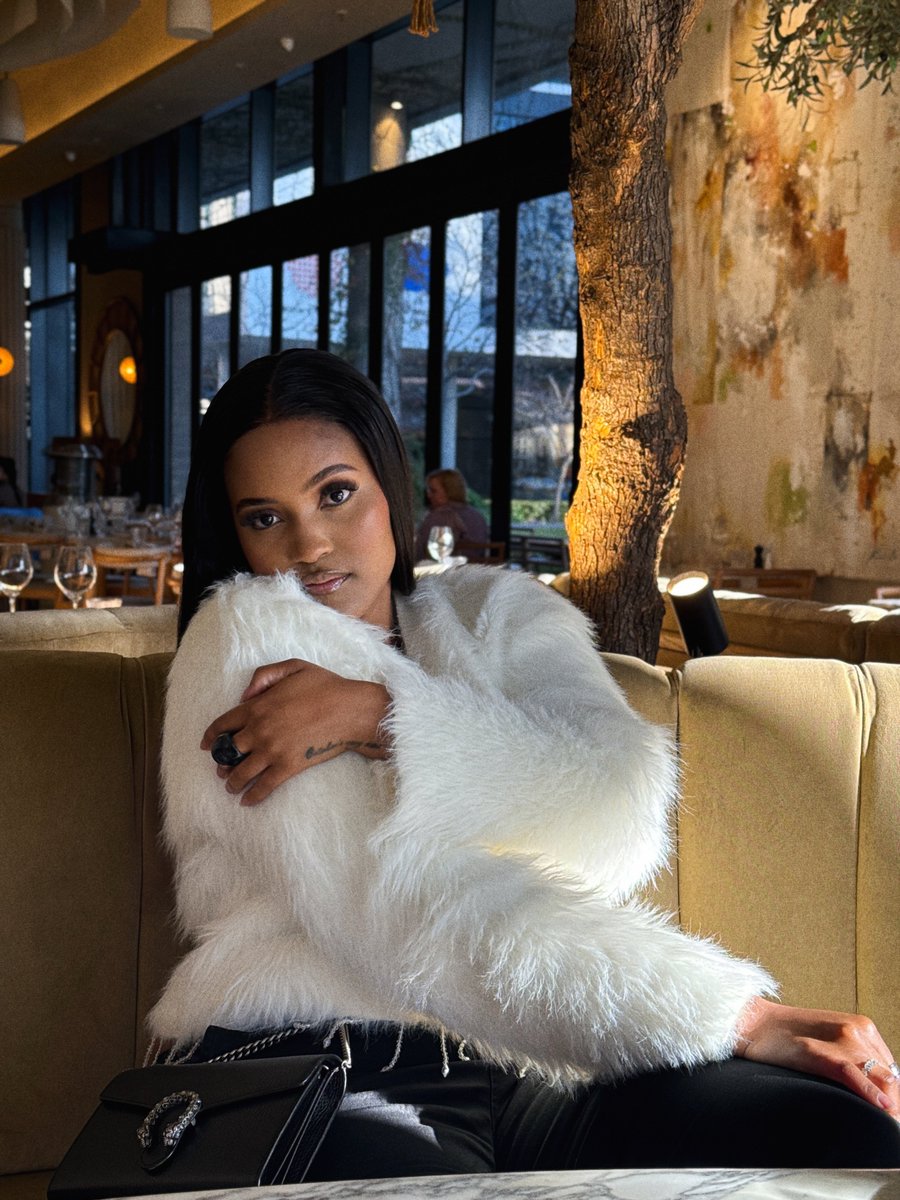 Face pretty, soul prettier 🤍