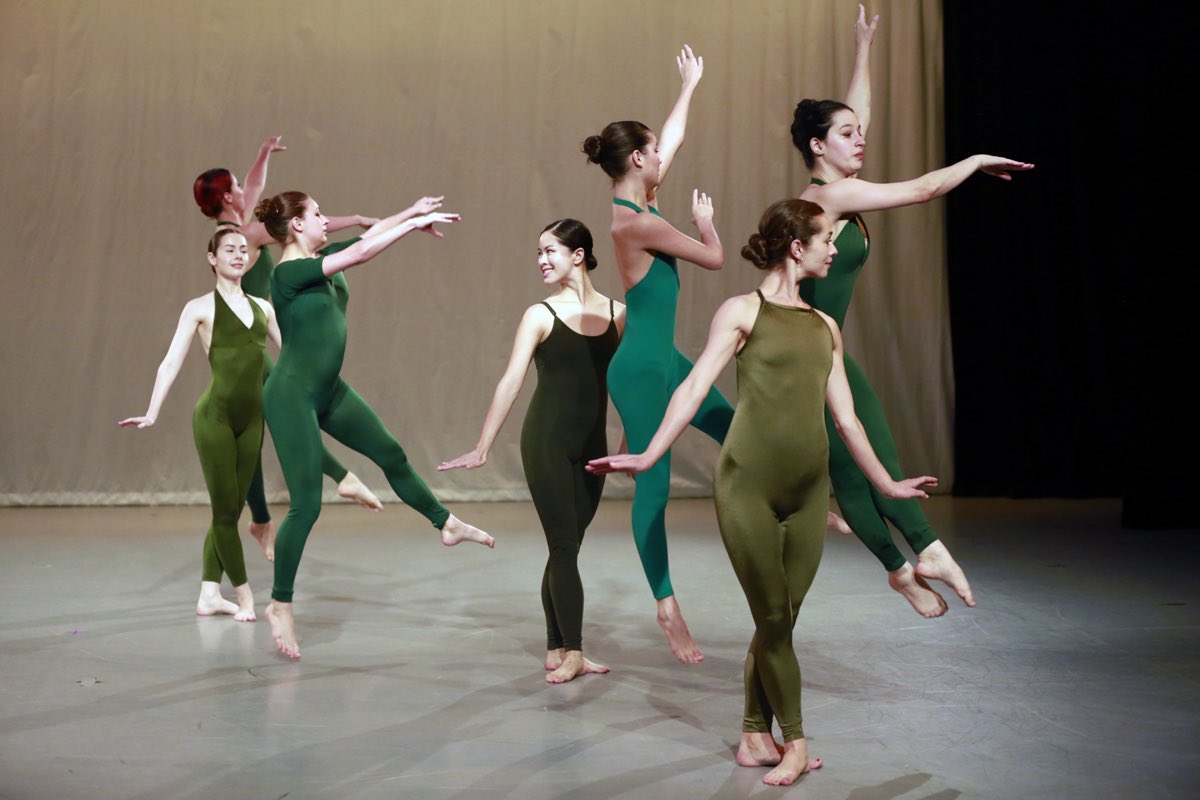 nothing but happiness and love for you, <a href="/kissesdelavin/">Kisses Delavin</a>. you've remained courageous despite what life has thrown you and i think that's one of your strengths other than your kindness. 

#KissesDelavin