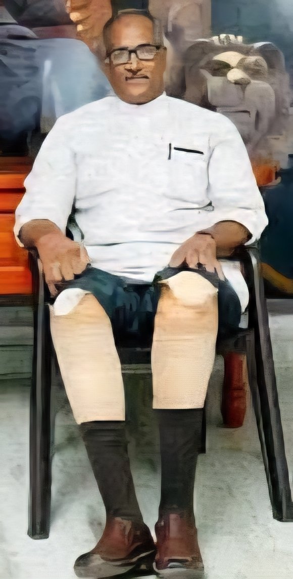 Dr.Radha Mohan Das Agrawal (@agrawalrmd) on Twitter photo संघ/भाजपा केके कार्यकर्ता <a href="/PMOIndia/">PMO India</a> <a href="/narendramodi/">Narendra Modi</a> <a href="/HMOIndia/">गृहमंत्री कार्यालय, HMO India</a> <a href="/AmitShah/">Amit Shah</a> के हृदय में आभारी हैं, जिन्होंने सी.सदानन्द मास्टर को राज्यसभा का सदस्य नामित किया
वे केरल के <a href="/RSSorg/">RSS</a> के स्वयंसेवक और विज्ञान के शिक्षक थे। 25 जनवरी 1994 को <a href="/CPIMKerala/">CPI(M) Kerala</a> के कैडर ने उनकी दोनों टांगें काट डाली संघ/भाजपा केके कार्यकर्ता <a href="/PMOIndia/">PMO India</a> <a href="/narendramodi/">Narendra Modi</a> <a href="/HMOIndia/">गृहमंत्री कार्यालय, HMO India</a> <a href="/AmitShah/">Amit Shah</a> के हृदय में आभारी हैं, जिन्होंने सी.सदानन्द मास्टर को राज्यसभा का सदस्य नामित किया
वे केरल के <a href="/RSSorg/">RSS</a> के स्वयंसेवक और विज्ञान के शिक्षक थे। 25 जनवरी 1994 को <a href="/CPIMKerala/">CPI(M) Kerala</a> के कैडर ने उनकी दोनों टांगें काट डाली