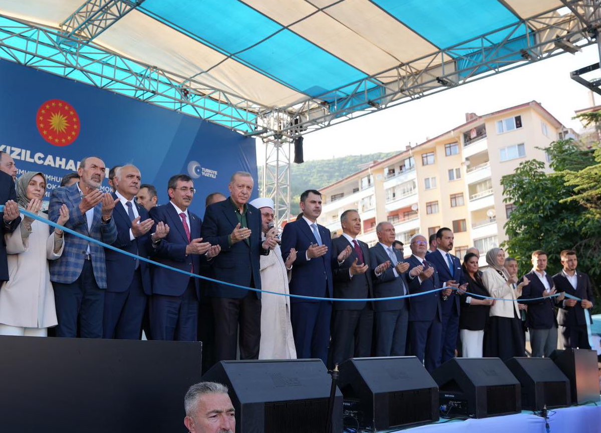 jsarieroglu's tweet image. Genel Başkanımız ve Cumhurbaşkanımız Sayın Recep Tayyip Erdoğan”ın teşrifleriyle  gerçekleştirilen Kızılcahamam Toplu Açılış Töreni ile ilçemize kazandırılan yatırımlar, Türkiye Yüzyılı vizyonunun güçlü bir yansımasıdır.

Güncel yatırım bedeli 2 milyar 218 milyon lira olan 37…