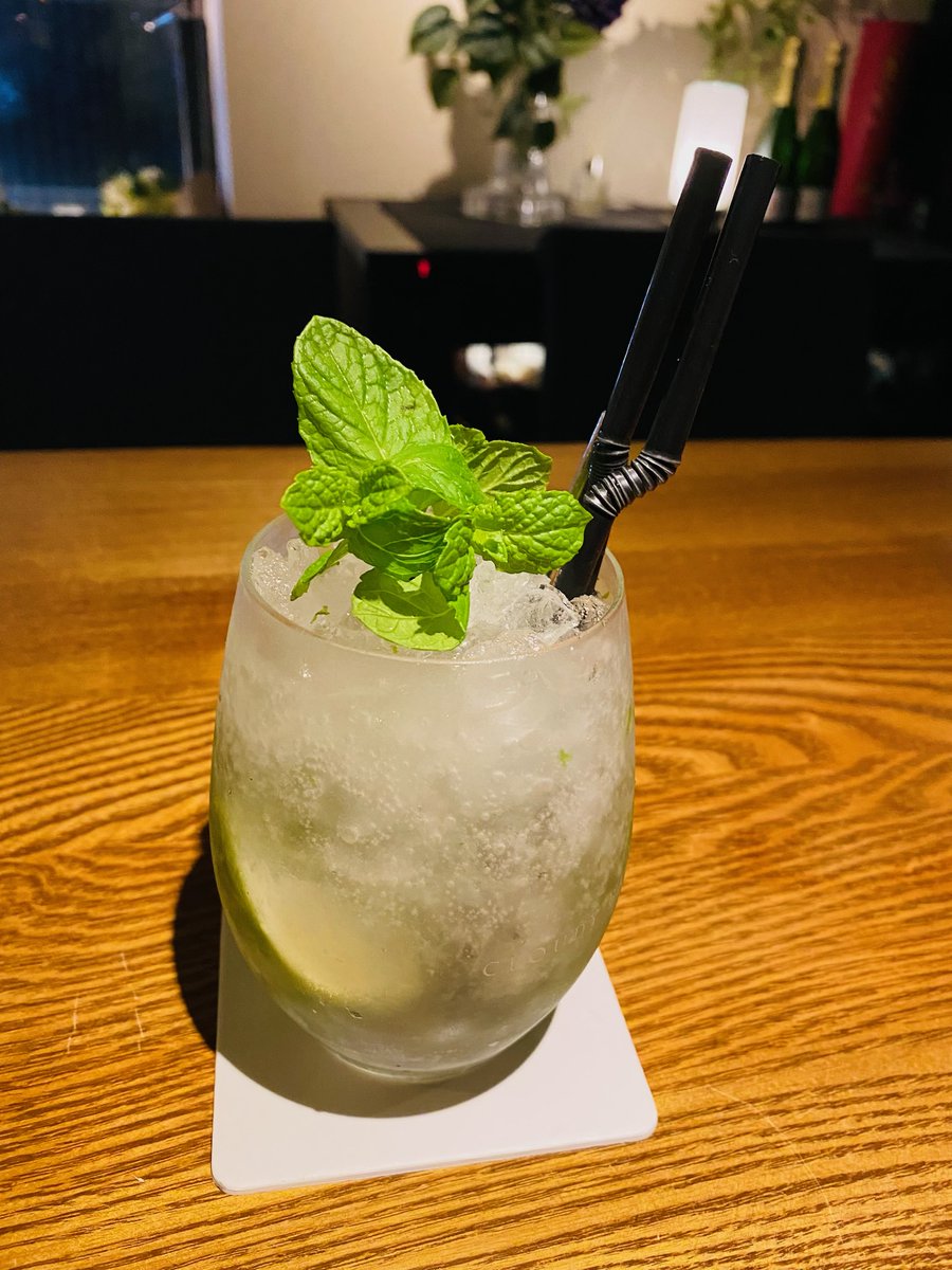 本日も通常通り、20時にオープンいたします。
蒸し暑い夜は、モヒートやシャンパーニュで心地よく。
日曜の夜は、ぜひLatanyaで静かなひとときをお過ごしください。
#新宿ワイン #新宿静かな店 #新宿落ち着いた店
#新宿カラオケのない店 #新宿バー
#チーズバー #フロマージュ
#Latanya #ラターニャ