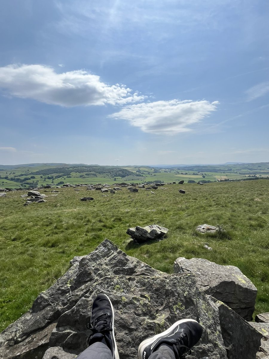 1FrankFerguson's tweet photo. @Hudsonweather Austwick (Norber Erratics) https://t.co/cuRTLT2McS
