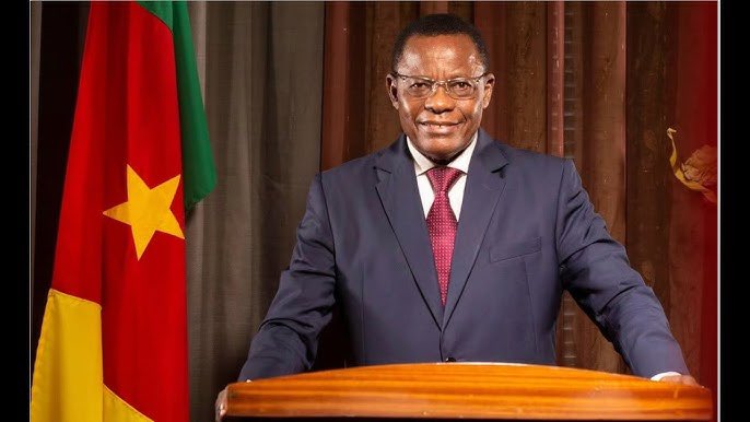 wamakoull's tweet image. En temps que jeune camerounais, je fais le choix de remettre le destin du Cameroun dans les mains de l’ainé qu’est Maurice Kamto. Quand je regarde dans le rétroviseur, son parcours, son intégrité, ses aspirations, son aura national et internationale me confortent dans mon choix.