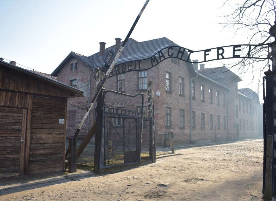 #AlligatorAlcatraz =>  #dachau #bergenbelsen #Auschwitz #mauthausen #trump <a href="/WhiteHouse/">The White House</a> #TACO