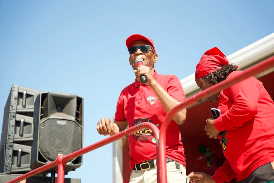 EFF_Limpopo's tweet image. ♦️In Pictures♦️
The EFF Limpopo Provincial Chairperson Commissar Lawrence Mapoulo greeting fighters at the Seshego Ward 13 Tshela Thupa Rally.
#VoteEFF