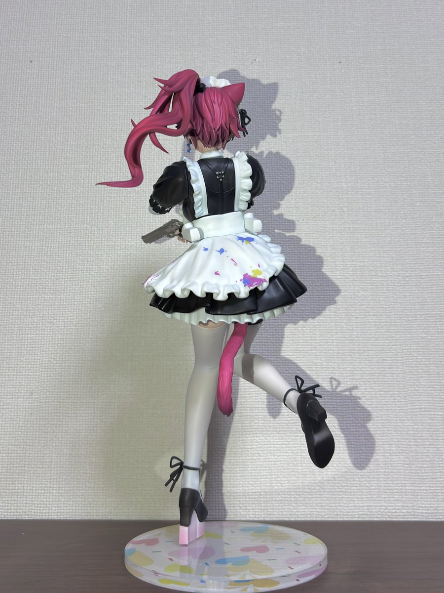 【ぶいすぽっ！ 猫汰つな（戦闘メイド） 】が完成しました🍒✨

原型：雪羊さん <a href="/yukihitsuji_wd/">雪羊🐏🌽🌙🐝☁️</a>

アクリル台座はMOE(<a href="/garekiMOE/">MOE＠WF2025S 6-22-01</a>)さんで購入した物を使用しました
#猫汰つな 
#ねこたぺすとりー