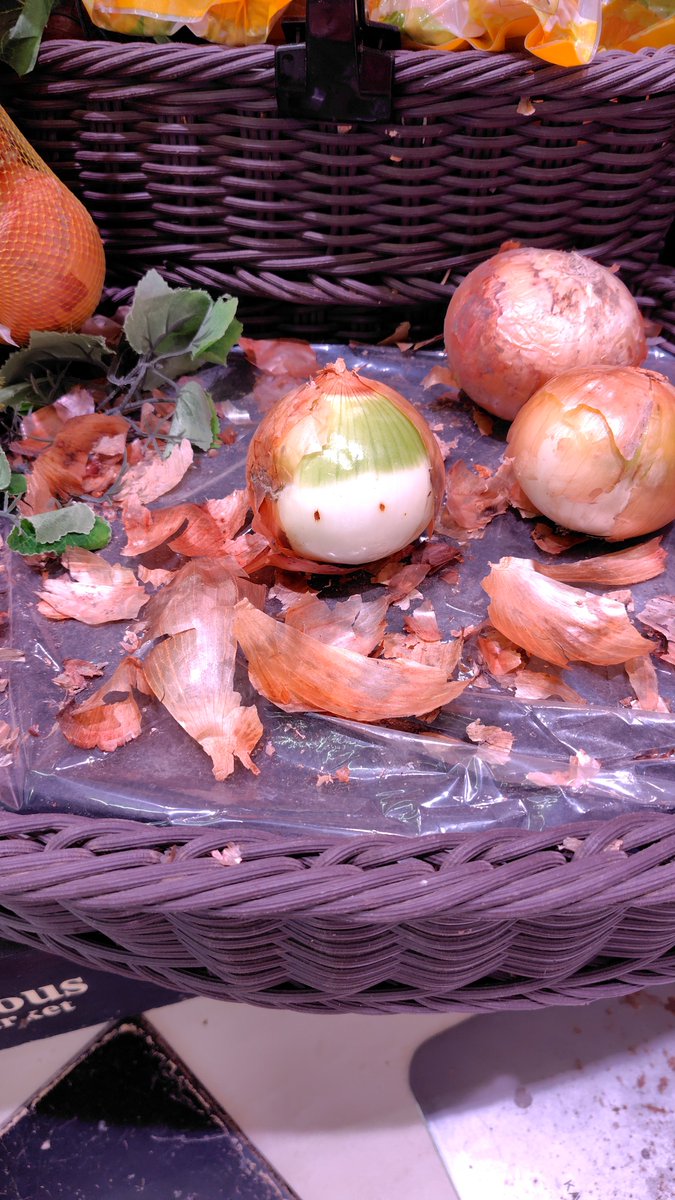 スーパーマーケットにいた可愛いこ