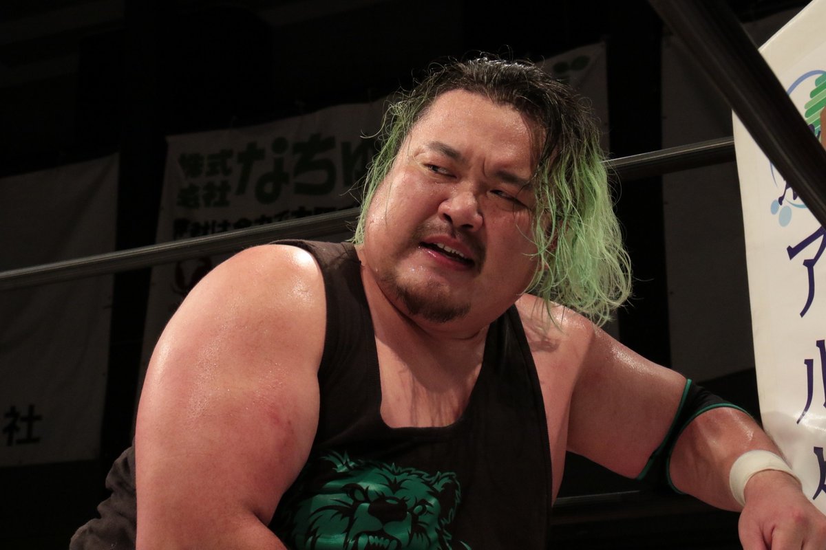oneshoulder_k's tweet image. 大阪プロレス伊丹AIホール大会、暑い中ご観戦いただいた皆様ありがとうございました!!
アレクサンダー大塚選手の入場曲、
青西高嗣さんの生歌で「AO Corner」はシビレました!一緒に入場できたことで感無量でした!
ありがとうございました!
#大阪プロレス
#mo_pw