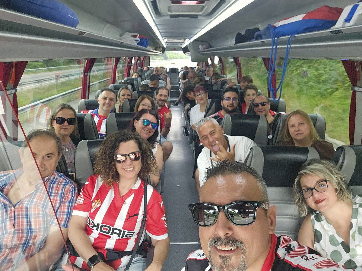 Empezamos la temporada 25/26 rumbo a #CangasDeOnís y  #Covadonga 
Pedir a la Santina mucha salud para todos, trabayu, y por supuesto, el ascenso del #RealSporting 
#SentimientoRojiblancoOnTour