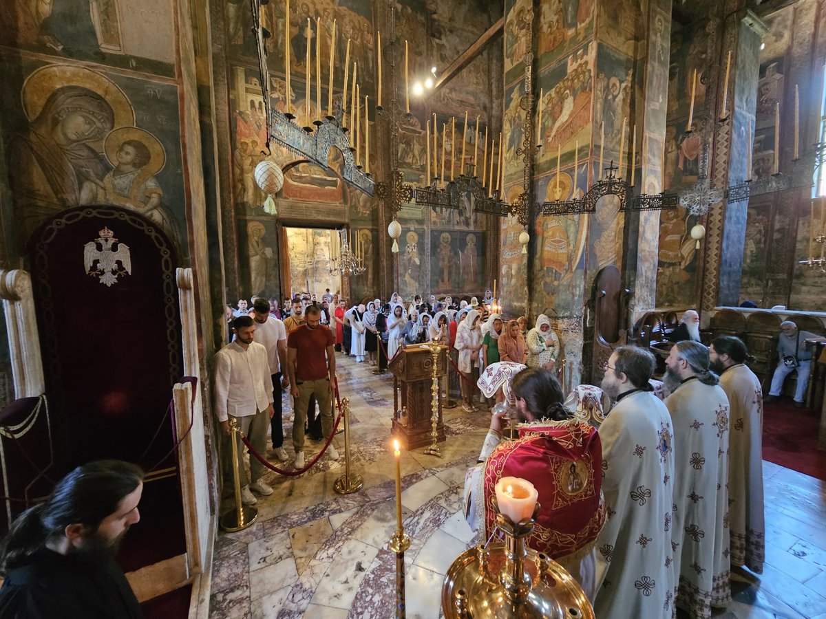 DecaniMonastery's tweet image. Dicvine #Liturgy at Visoki #Dečani #Monastery today 13 July (30 June Julian Calendar). The feast of the 12 Holy Apostles. #SebianOrthodoxChurch in #Kosovo