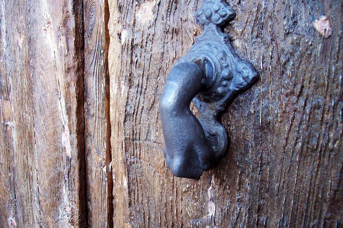 Egun on, mundu! 
Gustu baduzue!
xegun.eus/ate-bat/