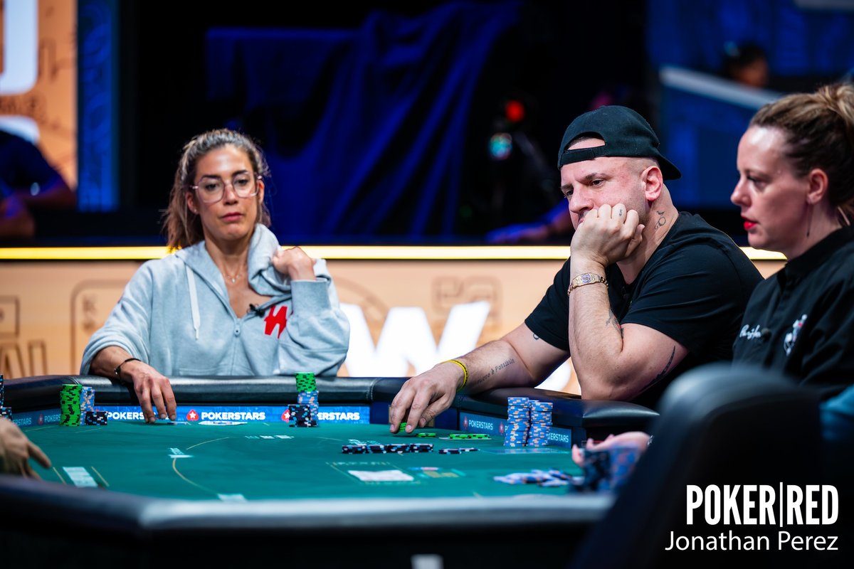 poker_red's tweet photo. ¡Leo Margets y Lautaro Guerra estarán en el Día 8!
MAIN - NIVEL 34 - 250k / 500k - 500k Ante
24/9.735 Jugadores
#WSOP2025 @Winamax_Espana 
https://t.co/ZQJtlgdfEH https://t.co/b5FYLyjc68