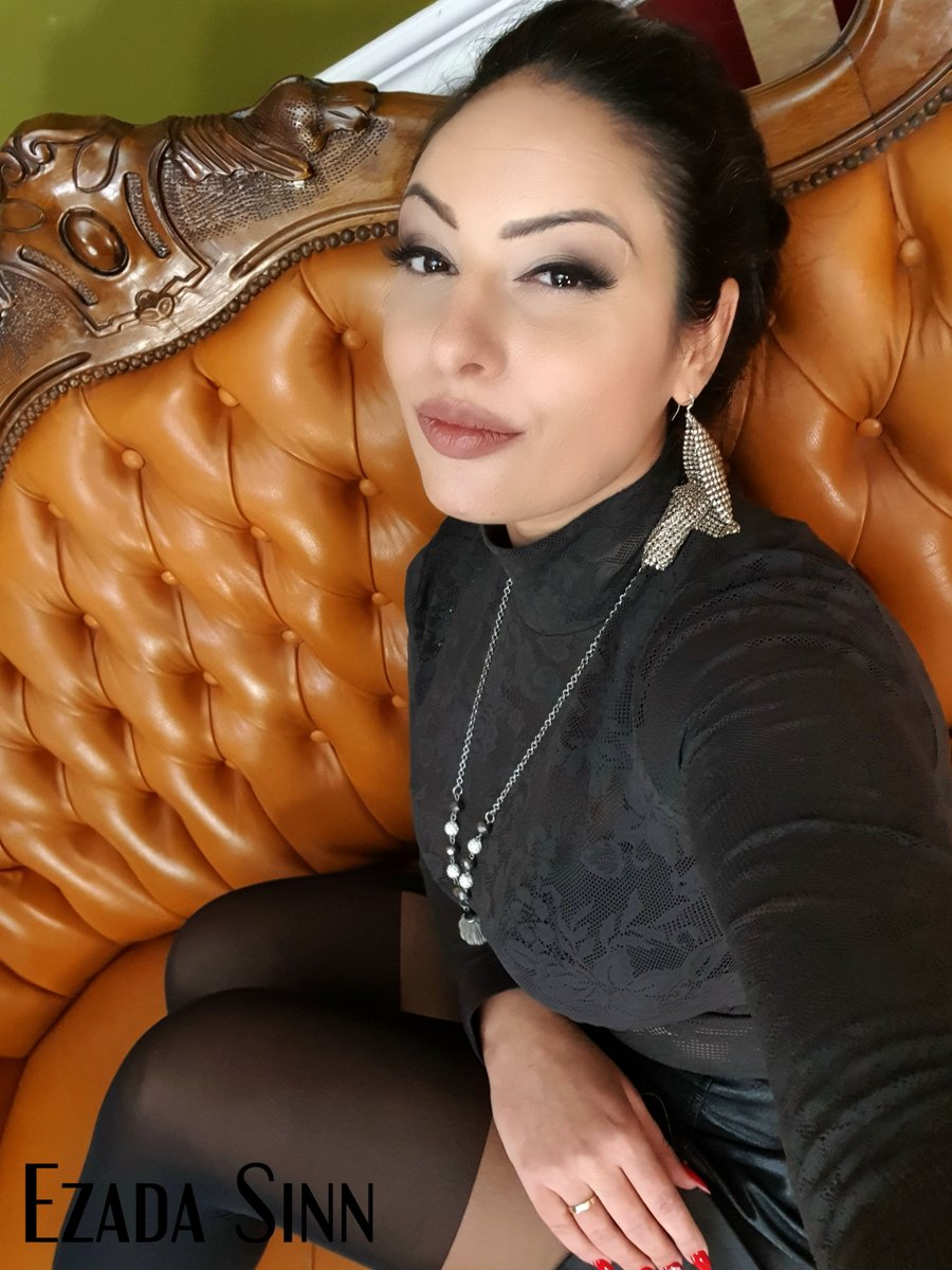 Let's play a game and if you will manage to get a erection without touching your cock, by just looking at Me, I will reward you. 

"Spit and sweat off My armpits" bit.ly/3n0UZpl