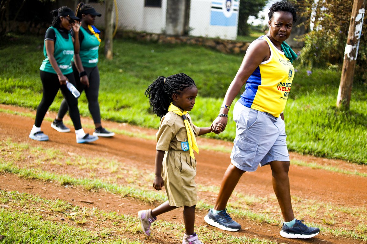 AliDidaat's tweet image. Taking a stand for the planet! We walked for climate change awareness in Entebbe City, promoting sustainability and action for a greener future #ClimateAction #SLCTripWithKAOPP_D2 #شجون_الهاجري