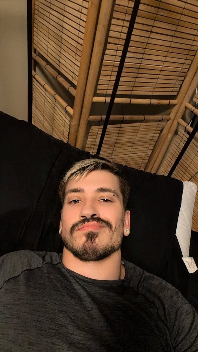 Elliot Flexxx tweet media