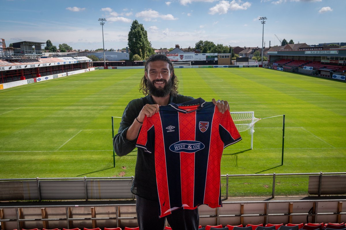 Something just happened in football that’ll make you do a double take 🤯

Andy Carroll has signed for sixth-tier Dagenham &amp; Redbridge on a free from Bordeaux 🇫🇷

Turned down bigger offers.
Invested in the club.
Chose purpose over prestige.

One to watch 👀

(photo: Ian Whittaker)