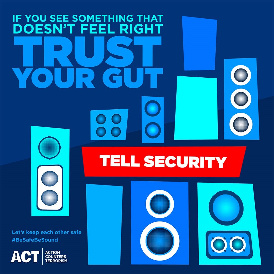 PSOSCollege's tweet image. We have officers assisting @PSOSGreaterGlas at TRNSMT today.
❗ Be patient with security checks. They keep you safe.
🔊 Tell security if you see something out of place.
🧴 Drink plenty water - it is forecast to be a hot day.
Enjoy the show!
#TRNSMTFestival #Glasgow