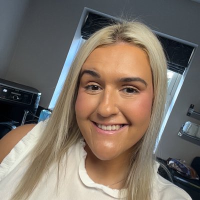 Miss Savage 👩‍🏫🍎 tweet media