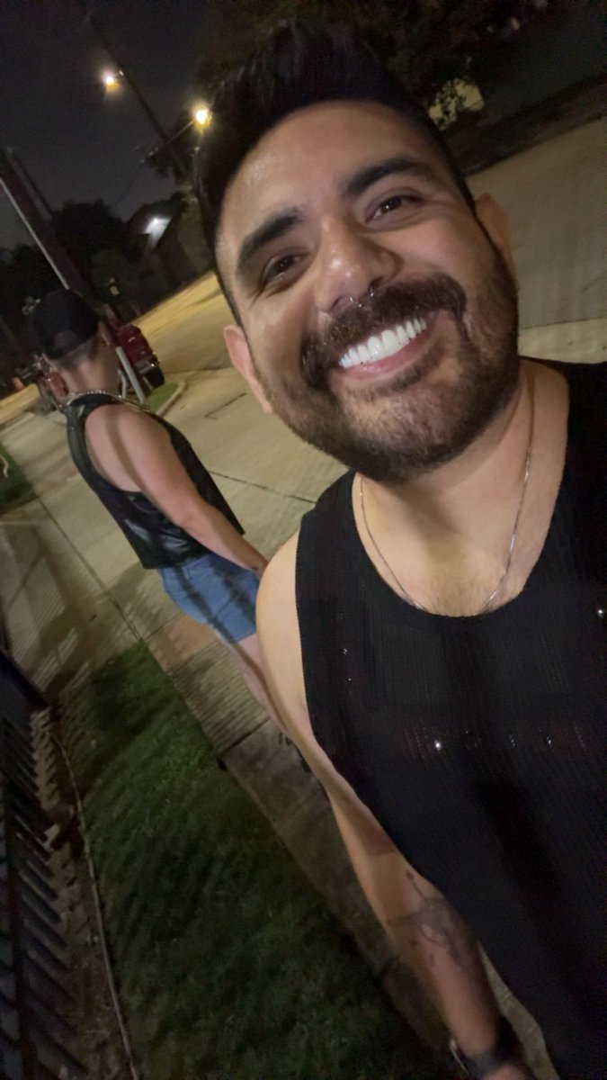 its___ff's tweet image. It’s  my balloon day…. 🙈😜