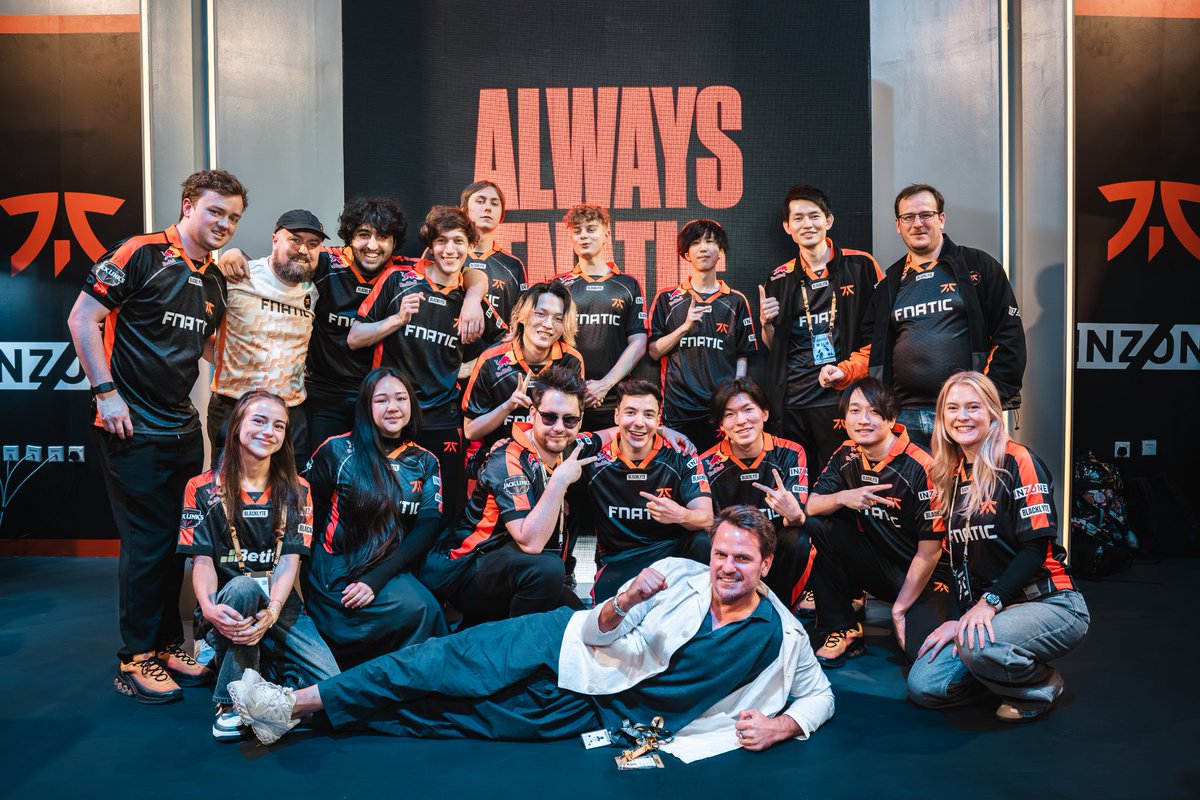 you can not tell me this isn't my family
#alwaysfnatic