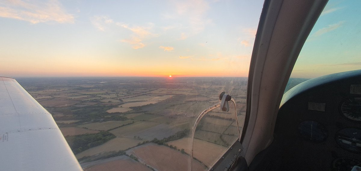 rupwalker's tweet image. POV you're about to land a plane at the biggest military airbase in Europe