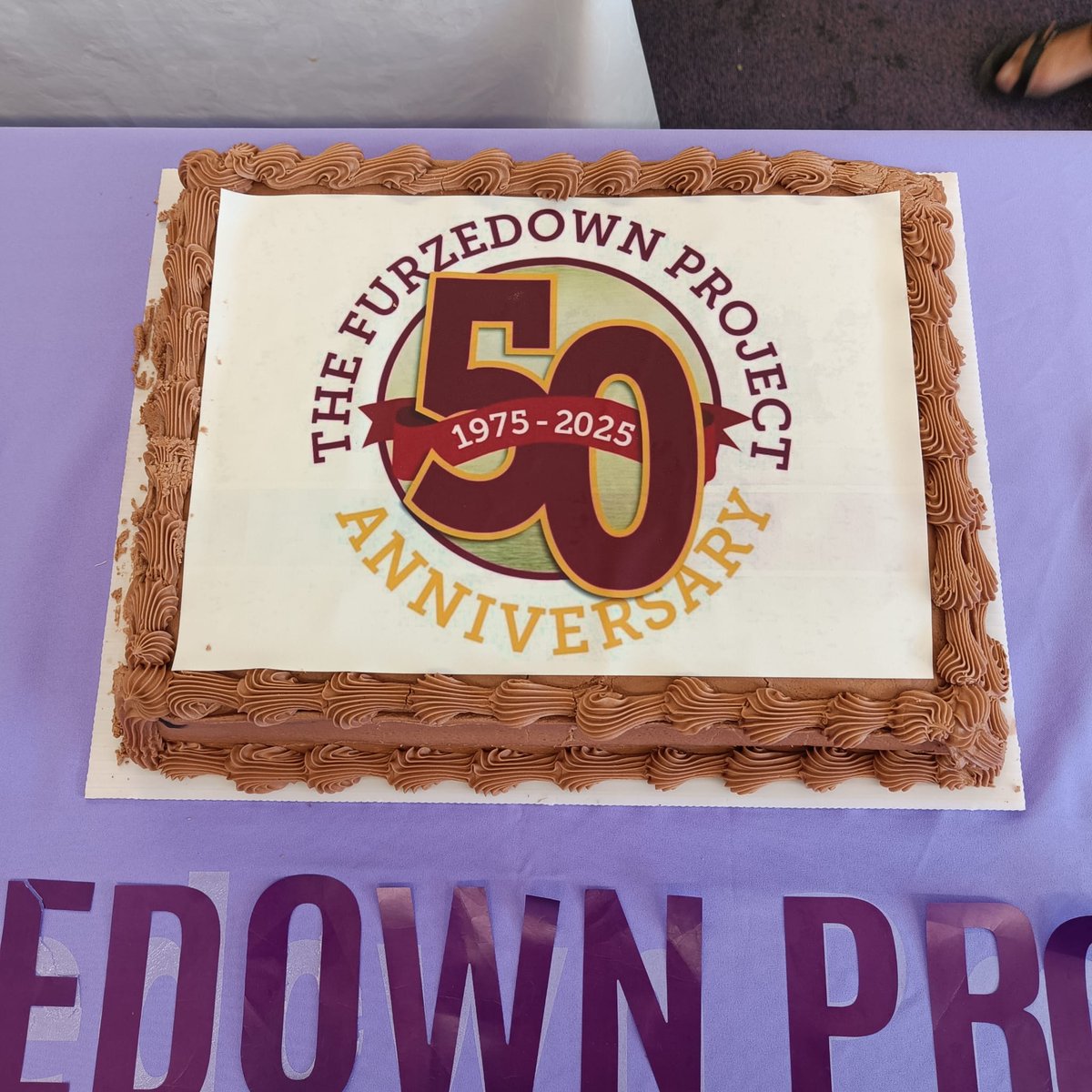 WandsworthMayor's tweet image. Delighted to be at the 50th anniversary birthday party of the Furzedown project. Enjoyed singing, dancing, cake competition, throwing wet sponges, quiz about 1975, lunch and chatter!
Thank you @FurzedownProject for all you do supporting and inspiring older people.