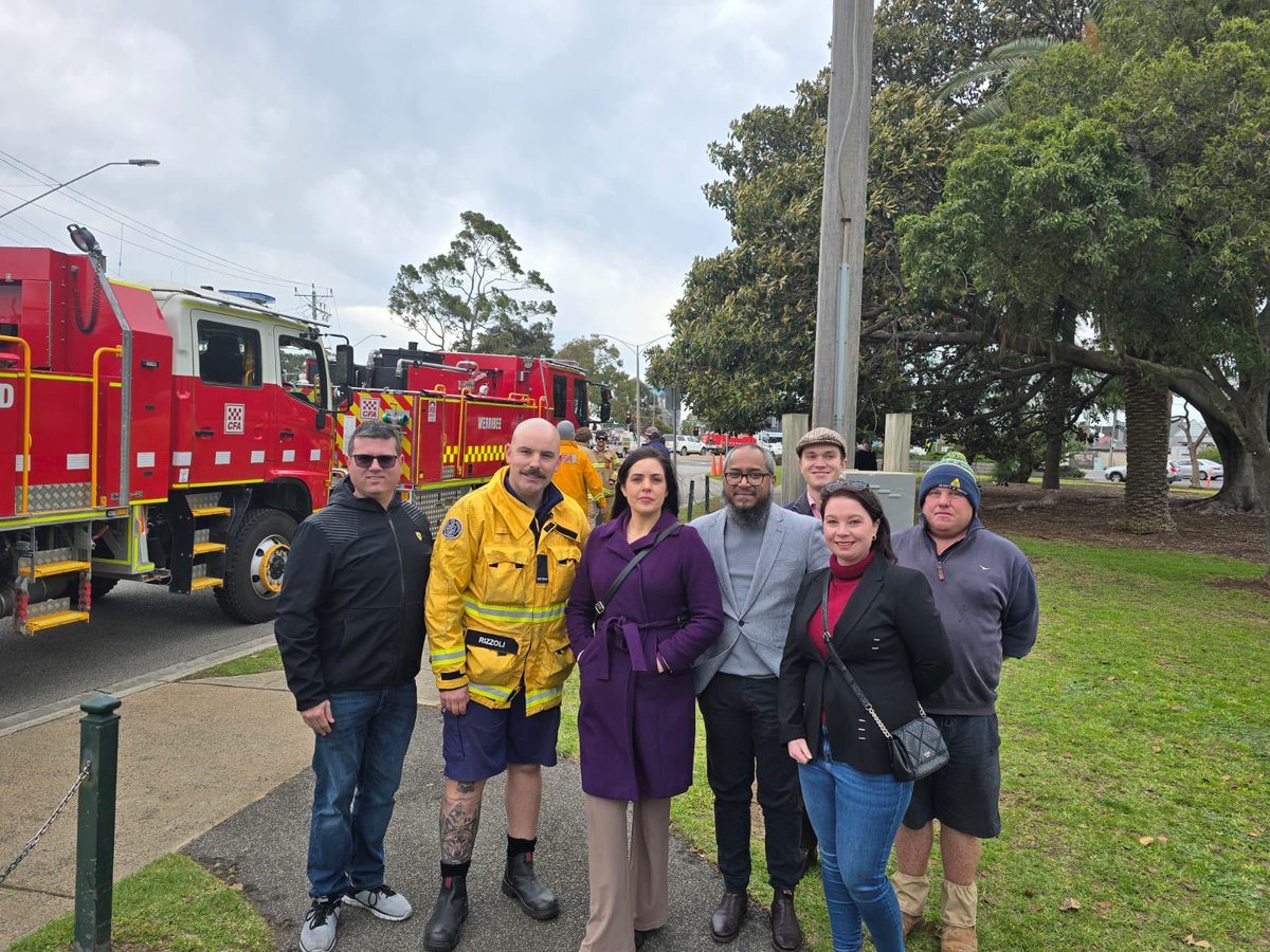 MoiraDeemingMP's tweet image. 🧱Modern Labor are the party of exploitation.
💰👉 They exploited public gratitude for people who rescue us from fires, floods and accidents…
💈👉 by naming a huge new land tax the “Emergency Services Levy” even though it doesn’t fund them- it funds Labor Gov debt…
🤥 👉Then…
