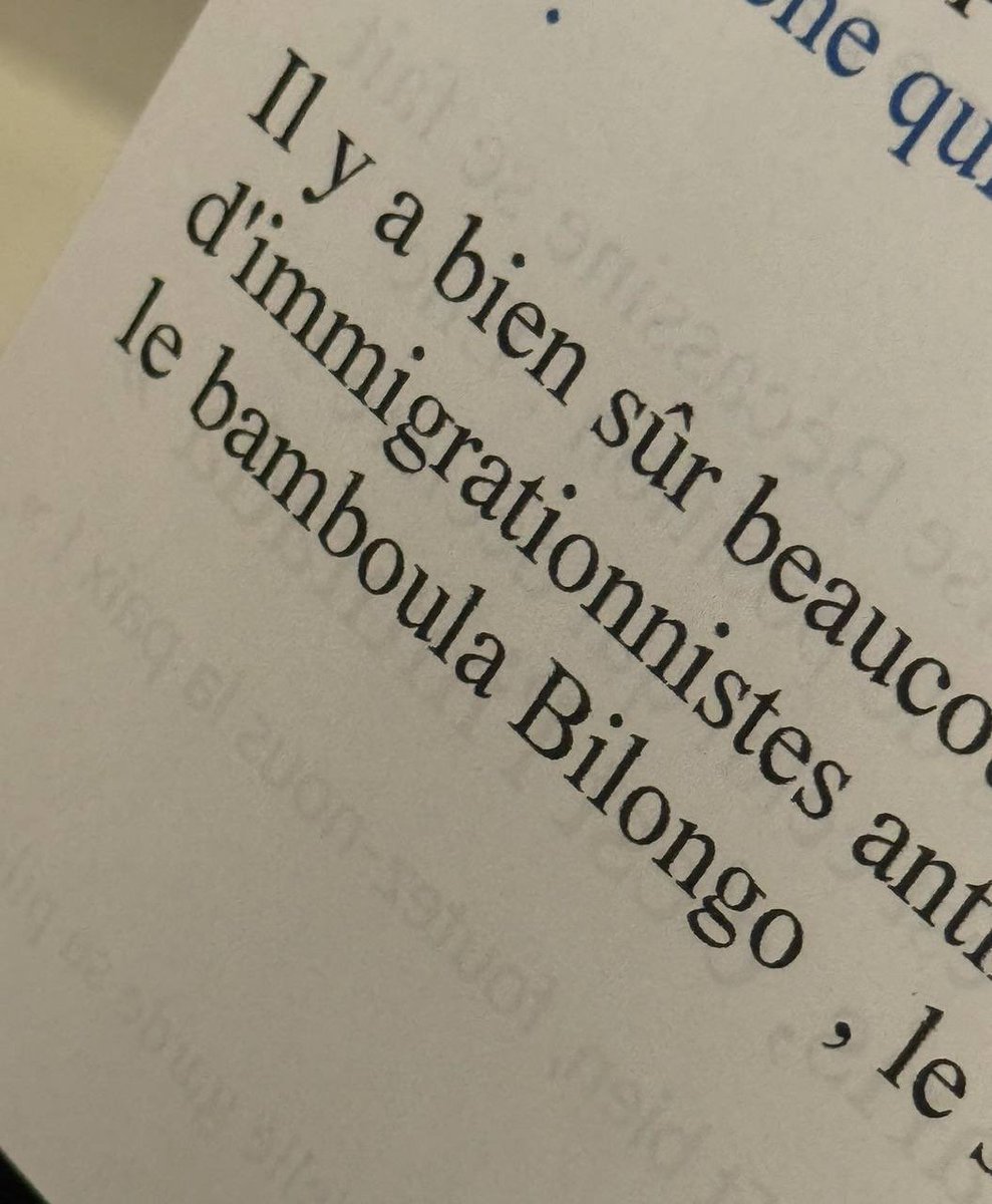 Sous couvert d’anonymat mais surtout 
sans signature, sans visage, sans courage.
Le racisme, comme toujours, se cache.

Jamais en face et jamais droit dans les yeux !

<a href="/abomangoli/">Nadège Abomangoli 🐢</a> <a href="/AlyDiouara/">Aly D</a> force ✊🏿