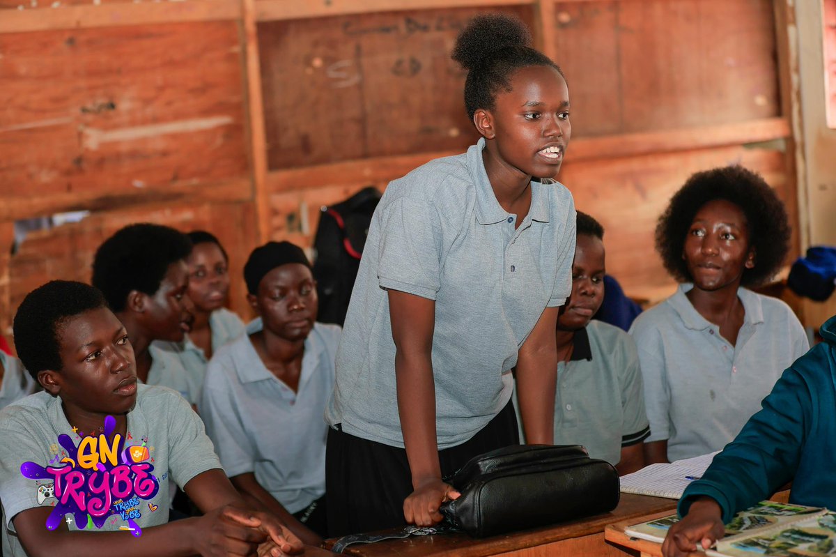 kobusingyelety's tweet photo. We carried out a school outreach at Atlas High School Gayaza, where we held peer sessions on SRHR and creative literacy. We also had some edutainment😁 @reachahand @HumNabimanya @WorldLiteracy @SautiPlusMedia #KelelePenTribe #CreativeLiteracy #MakeYourNoise #PEA25 #GNtrybe https://t.co/dYTPYWRn9d